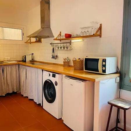 T3 - Charming Seaside Escape With Stunning Views *