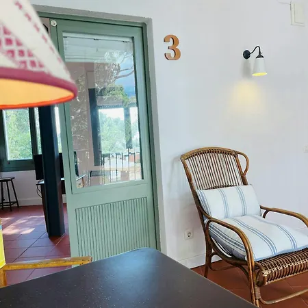 Apartment T3 - Charming Seaside Escape With Stunning Views *