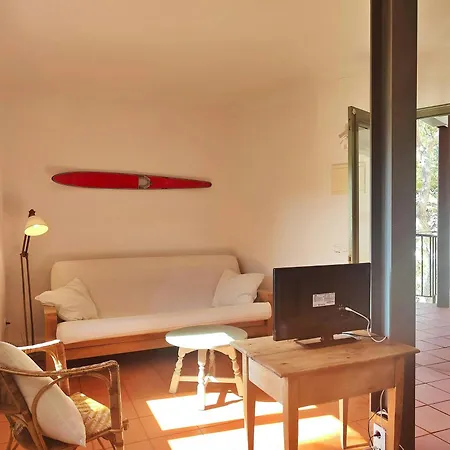 T3 - Charming Seaside Escape With Stunning Views *