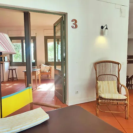 Apartment T3 - Charming Seaside Escape With Stunning Views